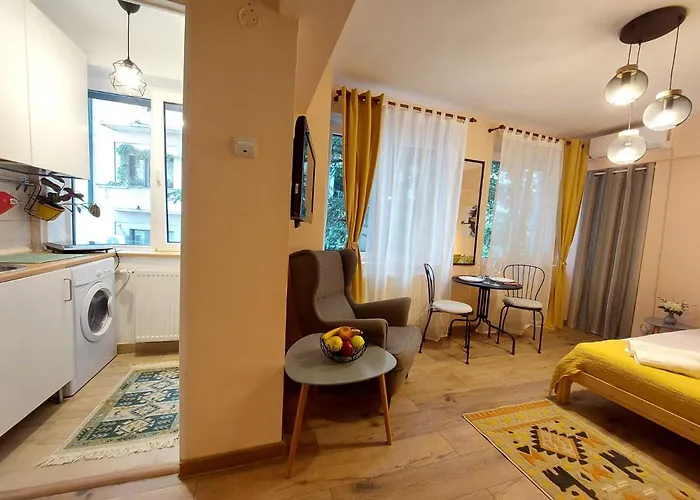 Апартаменти Laroka House Cosy Universitate *