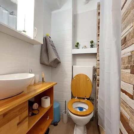 Laroka House Cosy Universitate